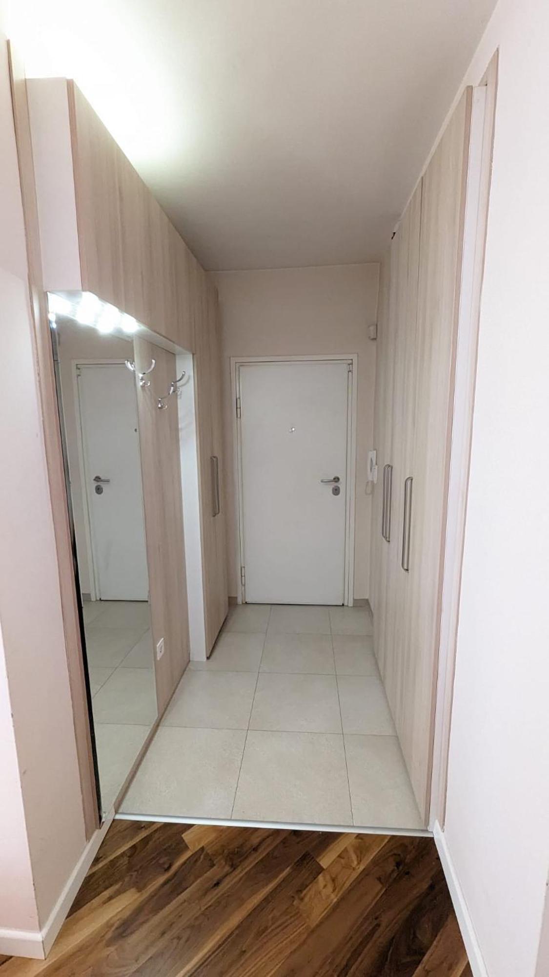 Modern And Cozy Apartment, Excellent Location, Near Sarajevo City Center, 60M2 エクステリア 写真