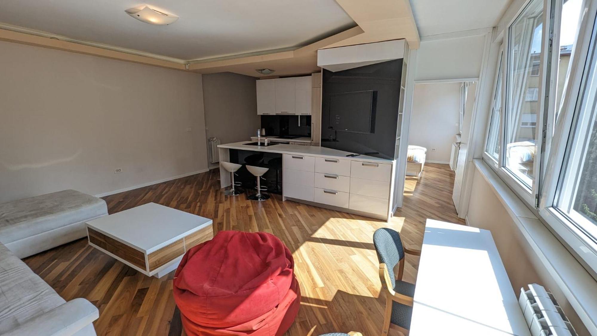 Modern And Cozy Apartment, Excellent Location, Near Sarajevo City Center, 60M2 エクステリア 写真
